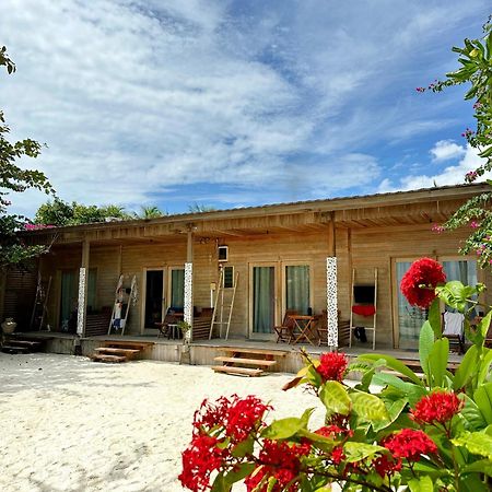 Отель Met House Тулусду Экстерьер фото